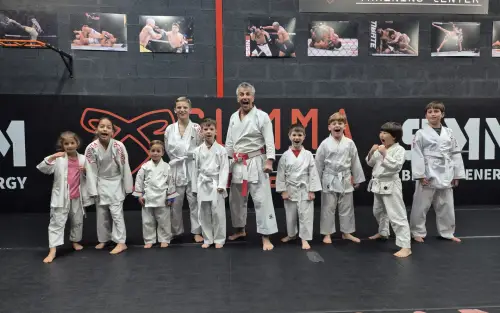 Cours de karate enfants au Summa